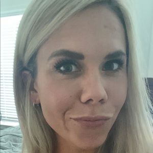 Meet your Posher, Lindsay